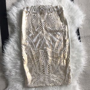 Pencil skirt-stretchy